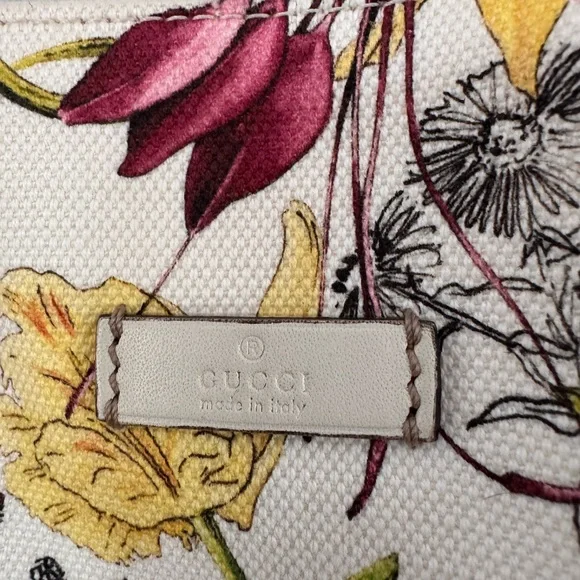 GUCCI authentic Flora tote - Picture 3 of 12